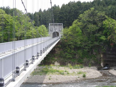 大金(おおがね)吊り橋